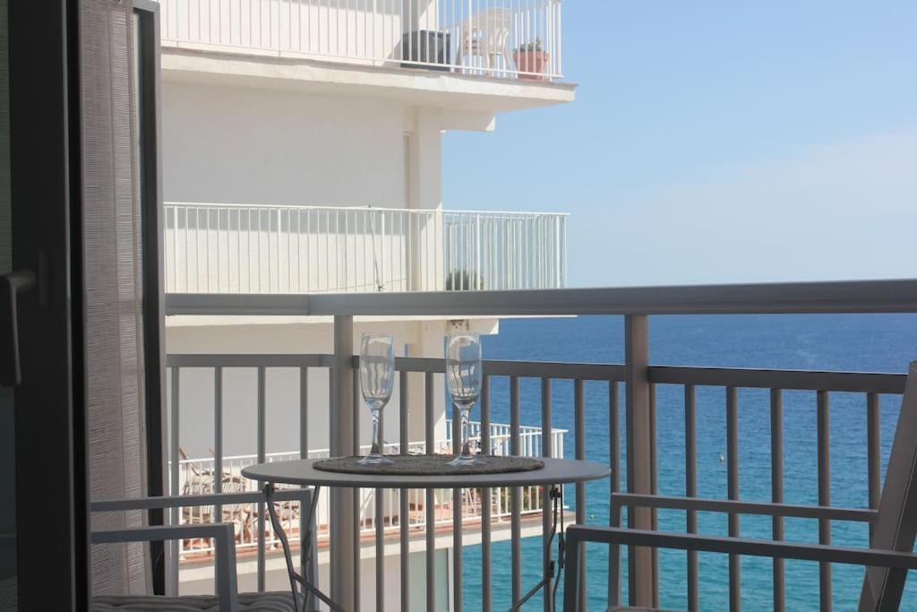 Apartamento Primera Linea De Mar Platja d'Aro Ngoại thất bức ảnh